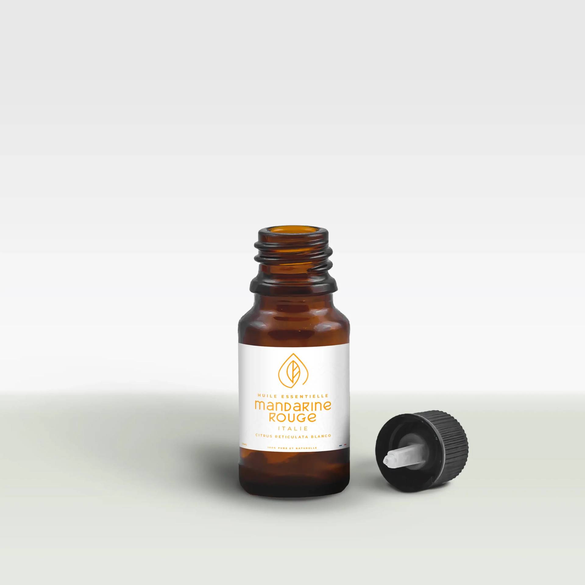 زيت عطري من الماندرين الأحمر